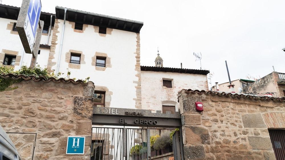 Hotel El Cerco Puente la Reina Eksteriør billede